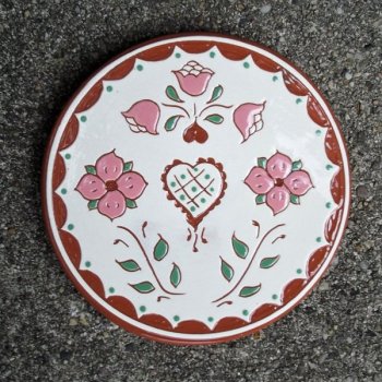 6 in round 'Jean' tile trivet - $30.